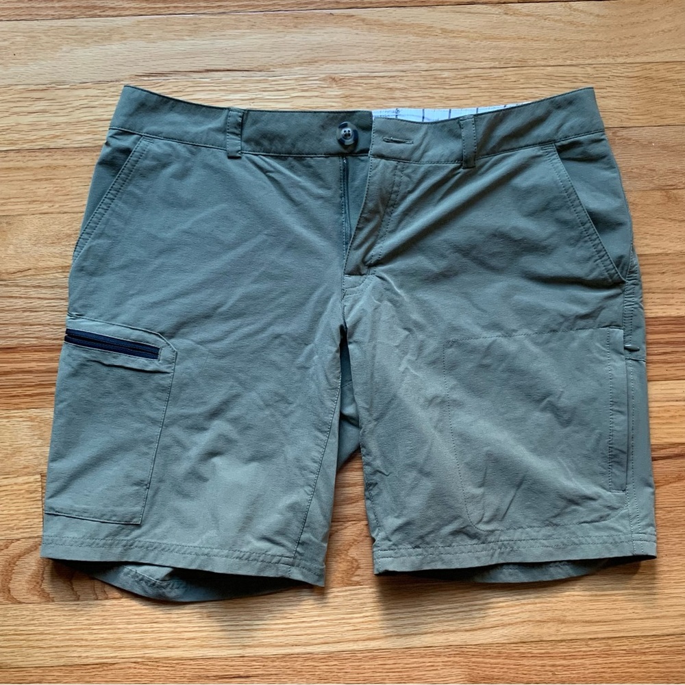 Women's Eastern Mountain Sports Shorts size 8